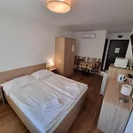 Гостевой дом Adam Apartmanhaz