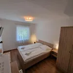 Гостевой дом Adam Apartmanhaz 4*