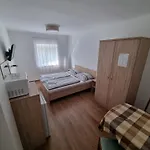 Adam Apartmanhaz Pensjonat Siófok