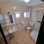 Adam Apartmanhaz Гостевой дом 4*