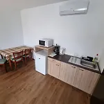 Гостевой дом Adam Apartmanhaz