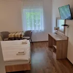 Pensjonat Adam Apartmanhaz