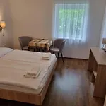Adam Apartmanhaz 4*