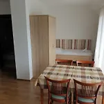 Гостевой дом Adam Apartmanhaz 4*