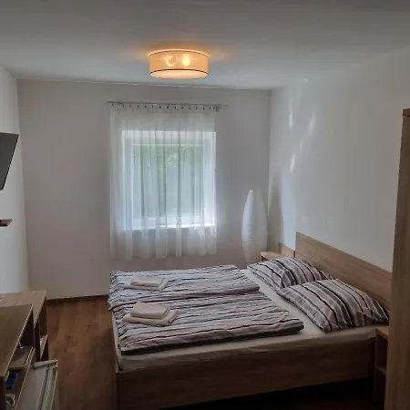 Adam Apartmanhaz 4*