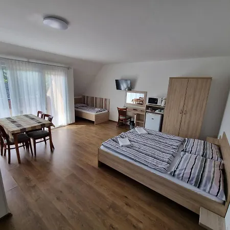 Gæstehus Adam Apartmanhaz Siófok