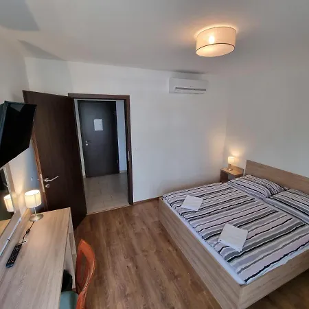Adam Apartmanhaz 4*