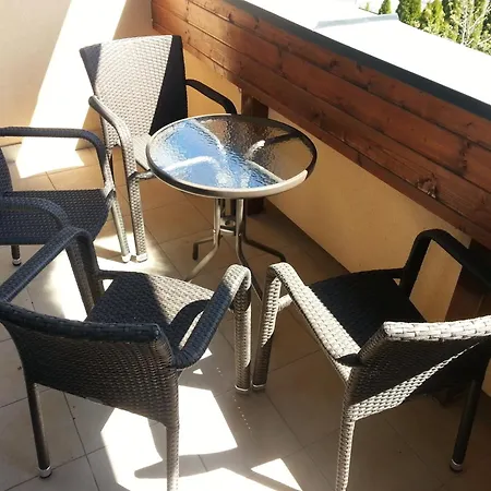 Adam Apartmanhaz Siofok