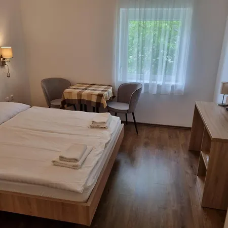 Adam Apartmanhaz 4*