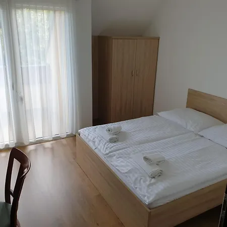 Adam Apartmanhaz 4*