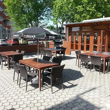 Guest house Adam Apartmanhaz *