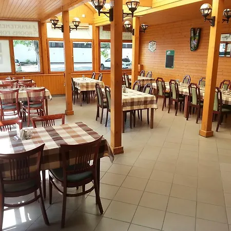 Adam Apartmanhaz Siofok