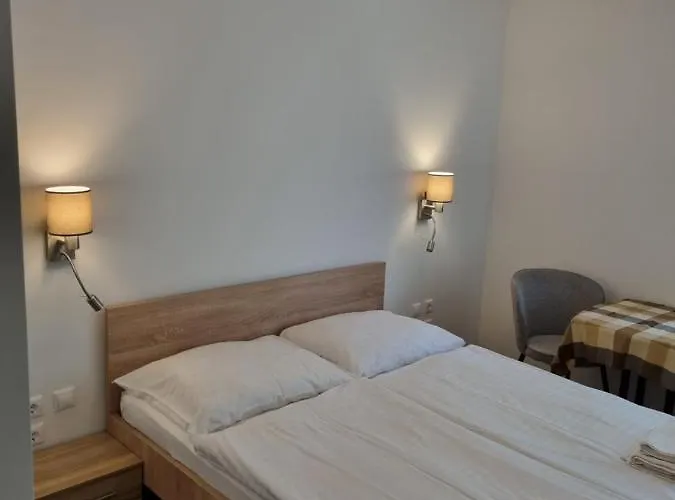 Adam Apartmanhaz Siófok