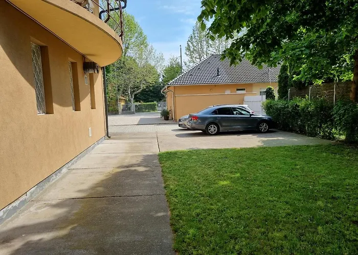 Pensiune Adam Apartmanhaz 3*