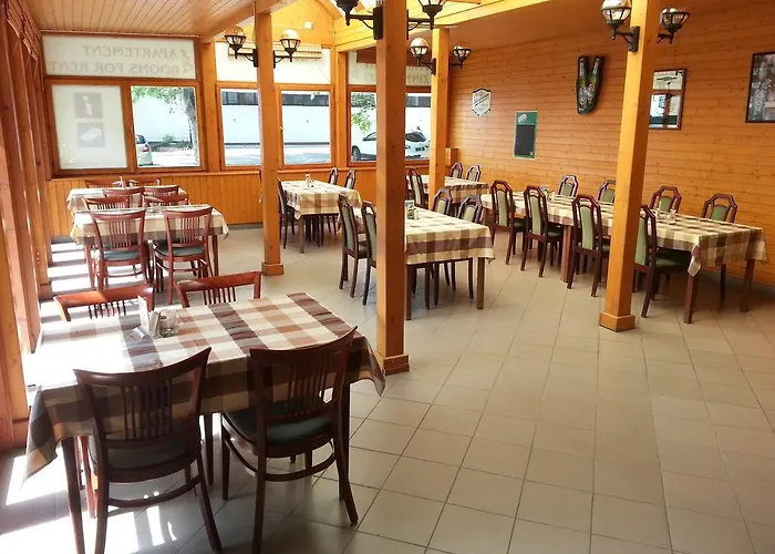 Adam Apartmanhaz Siófok